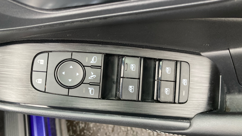 Nissan Qashqai 1.3 DiG-T MH Acenta Premium 5dr Petrol Hatchback